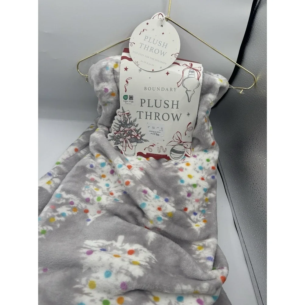 Boundary Plush Throw Blanket Christmas Holiday Gray White Tree Pattern 60x70 NWT